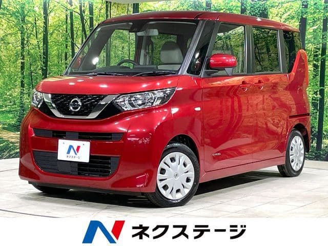 NISSAN