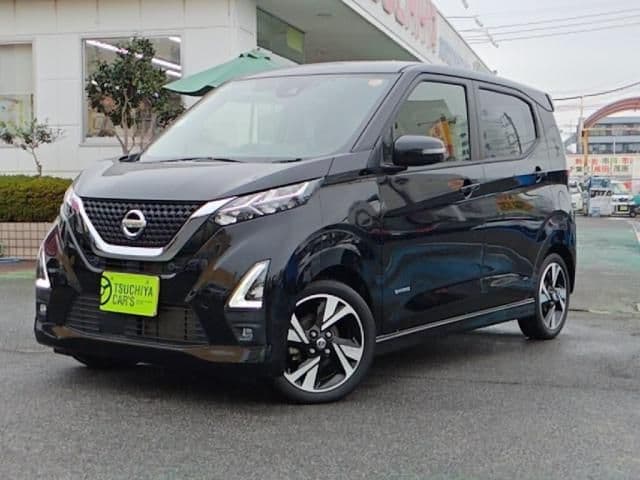 NISSAN