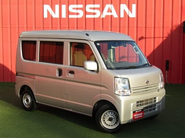 NISSAN