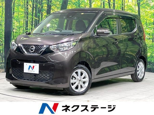 NISSAN