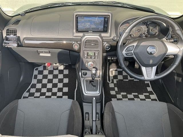Car thumbnail 3