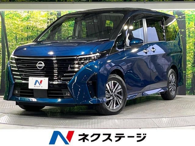 NISSAN