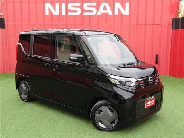 NISSAN