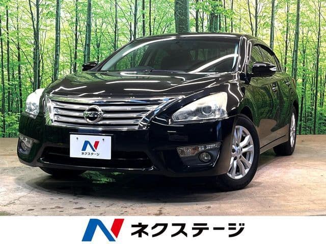 NISSAN