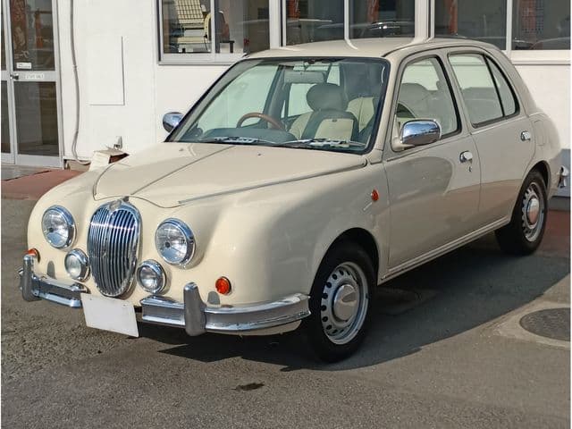 MITSUOKA