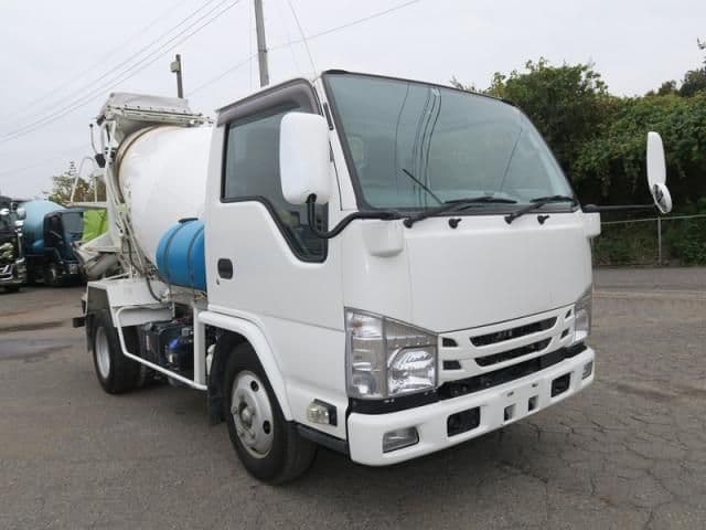 ISUZU
