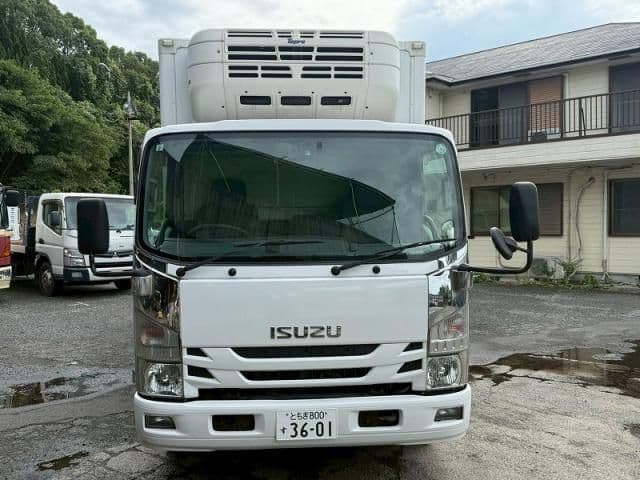 ISUZU