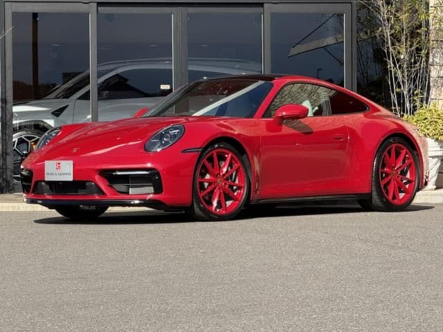 PORSCHE