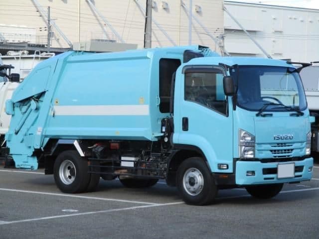 ISUZU