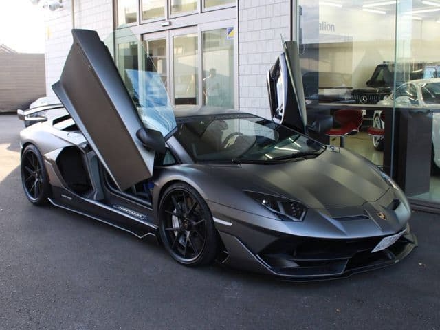 LAMBORGHINI
