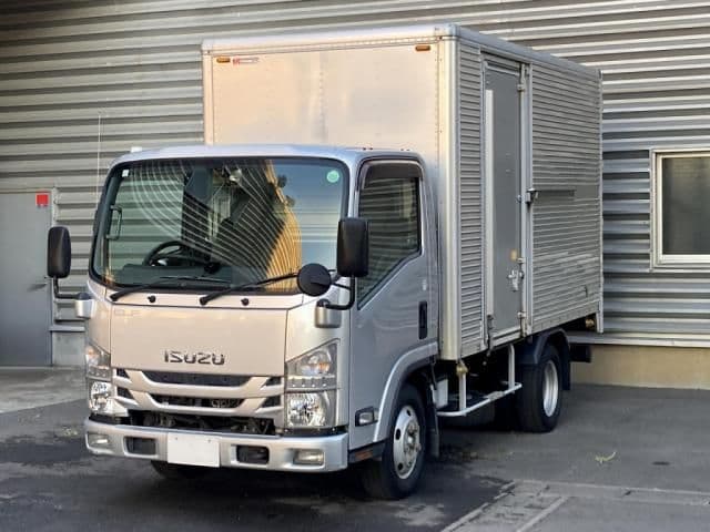 ISUZU