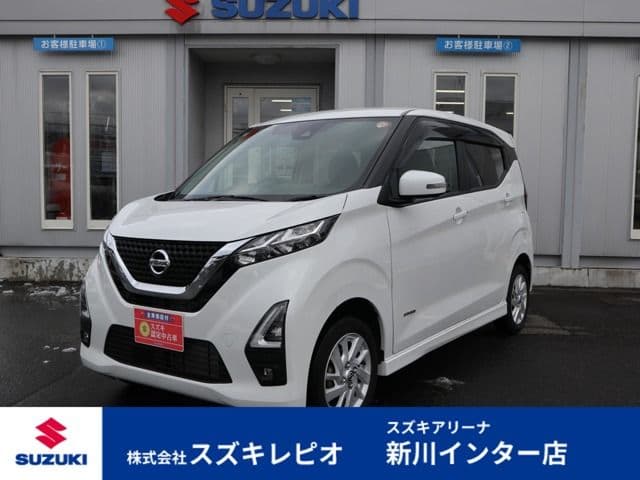 NISSAN