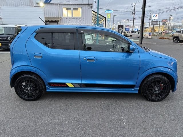 Car thumbnail 4