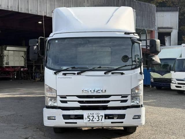 ISUZU