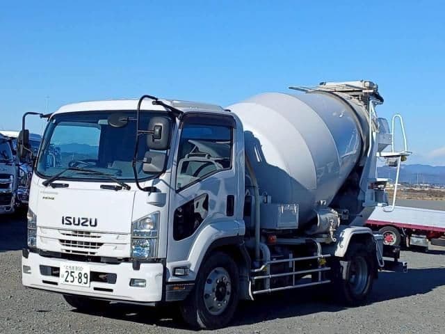 ISUZU