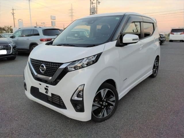 NISSAN