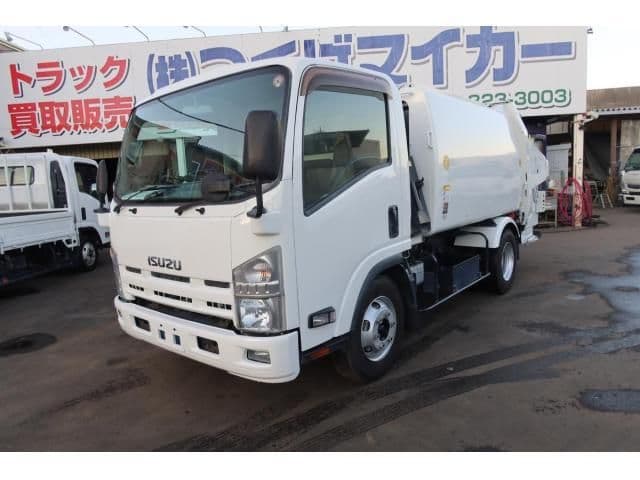 ISUZU