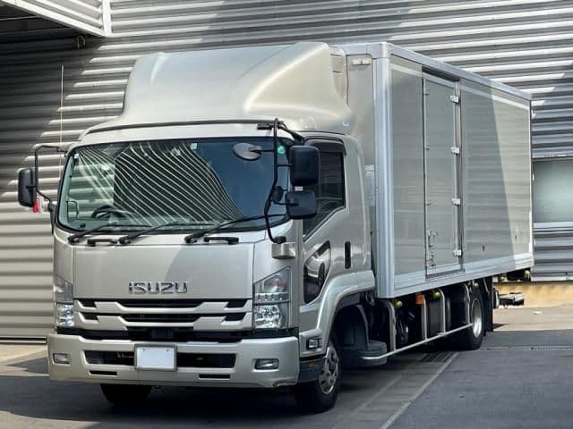 ISUZU