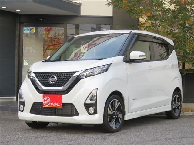 NISSAN