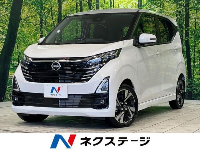 NISSAN