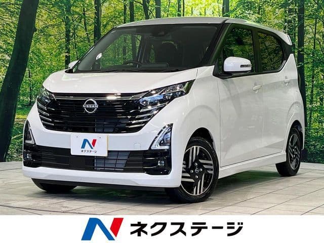 NISSAN