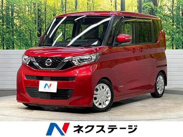 NISSAN