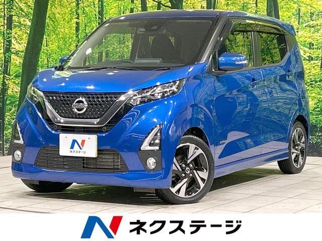 NISSAN
