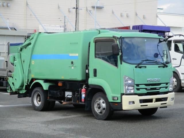 ISUZU