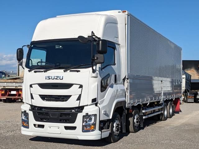 ISUZU