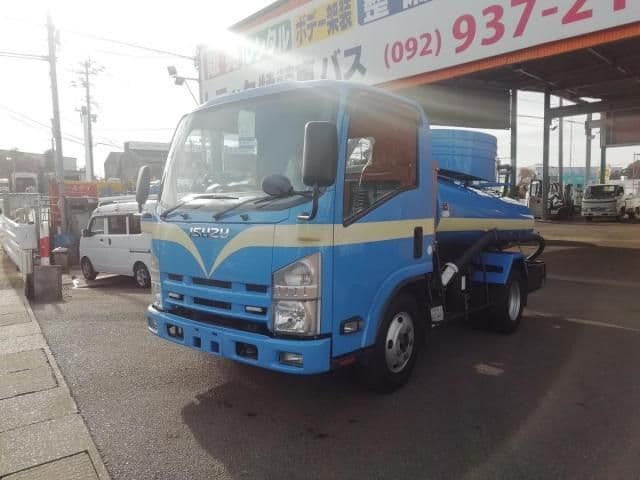 ISUZU