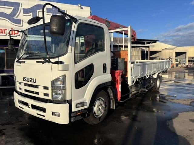 ISUZU