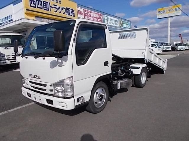 ISUZU