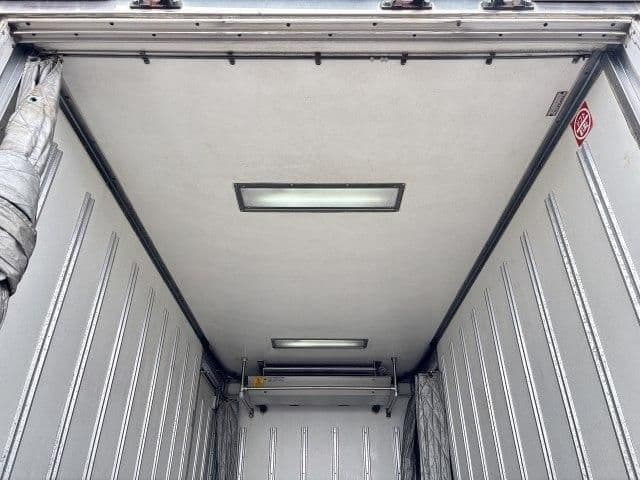 Thumbnail 11