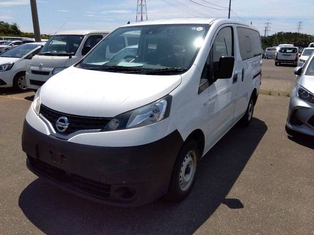 NISSAN NV200 VANETTE van