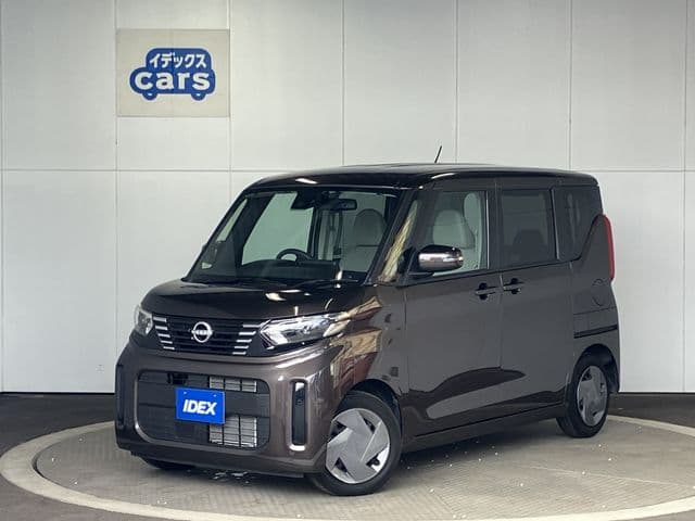 NISSAN ROOX
