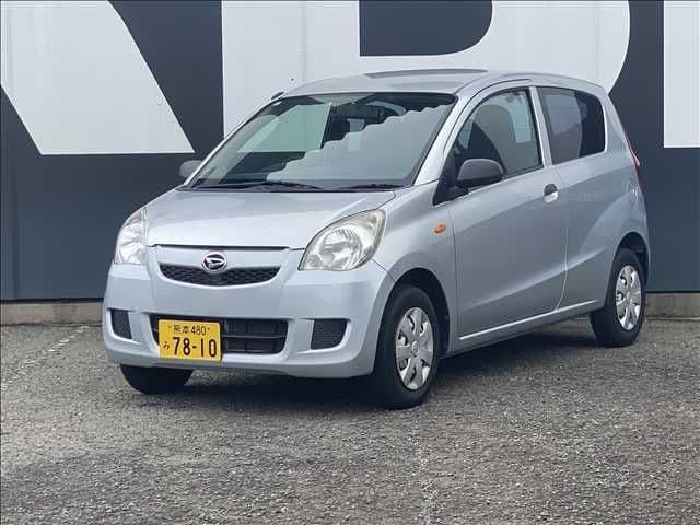 DAIHATSU MIRA van