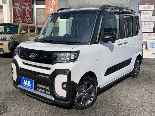 DAIHATSU TANTO FAN CROSS 4WD