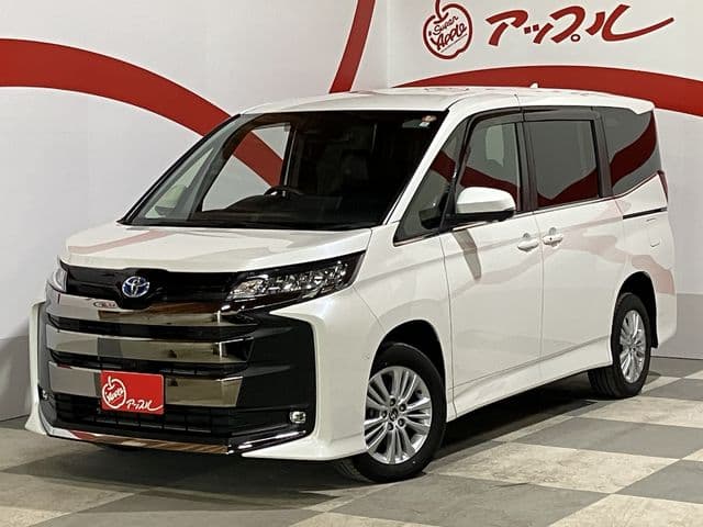 TOYOTA NOAH HYBRID 4WD