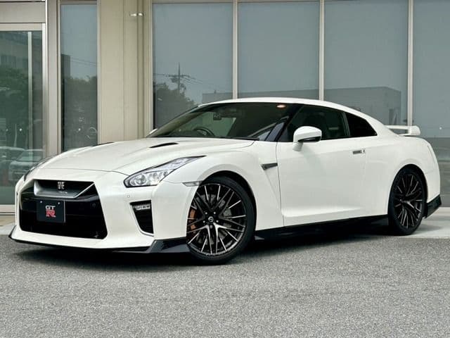 NISSAN GT-R