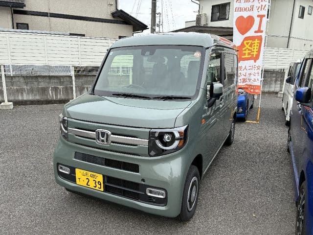 HONDA N-VAN 4WD