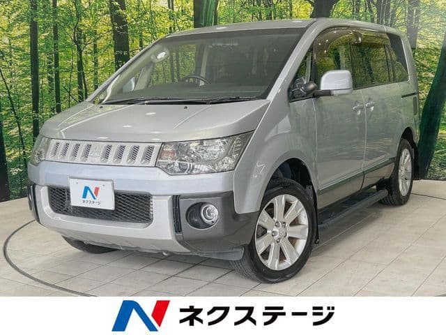 MITSUBISHI DELICA D:5 4WD