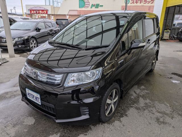 HONDA FREED Spike HYBRID