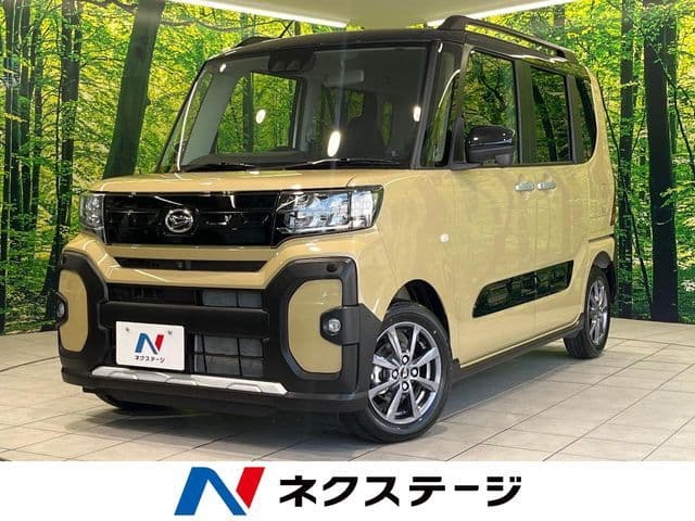 DAIHATSU TANTO FAN CROSS