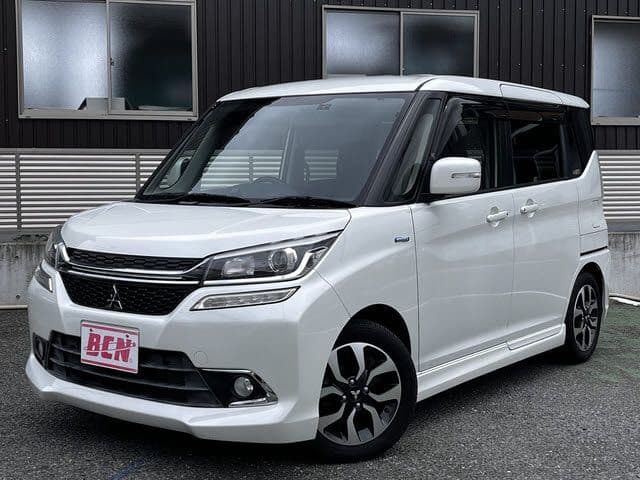 MITSUBISHI DELICA D:2 CUSTOM 2WD