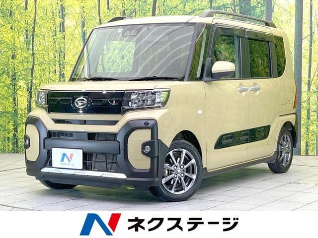 DAIHATSU TANTO FAN CROSS