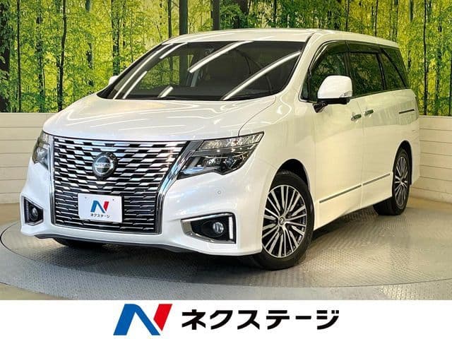 NISSAN ELGRAND
