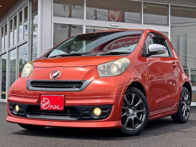 TOYOTA iQ