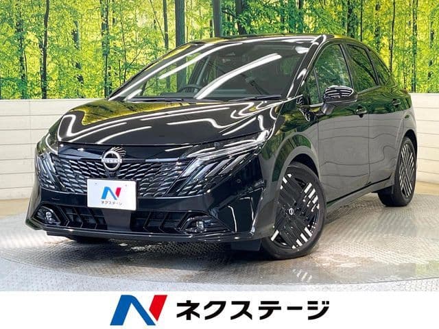 NISSAN AURA