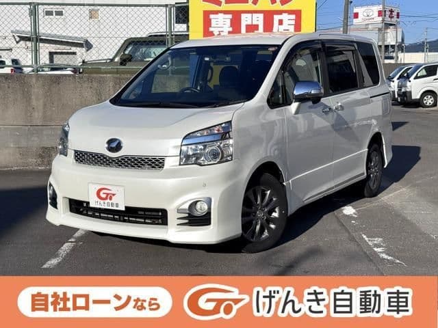 TOYOTA VOXY 4WD