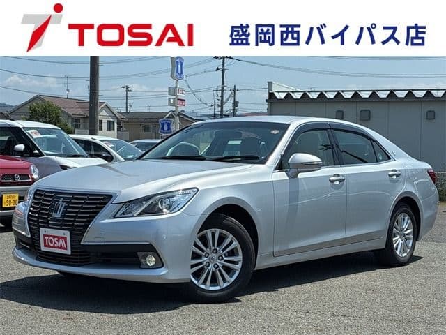 TOYOTA CROWN sedan 4WD